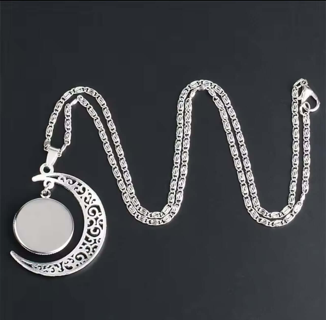 Alert Sliver halsband – Som Symboliserar Styrka Och Mod - Diabeteshjalp