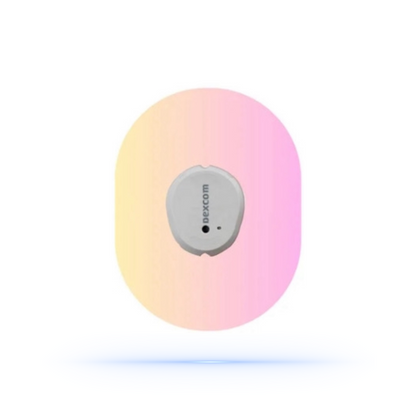 Framvy av DiabetaGuard pink sensor patch med Dexcom G7 sensor, i en vacker rosa nyans, som framhäver dess eleganta design.