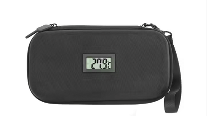 DiaCase Black smart cooling case with digital temperature display for safe storage of temperature-sensitive products.