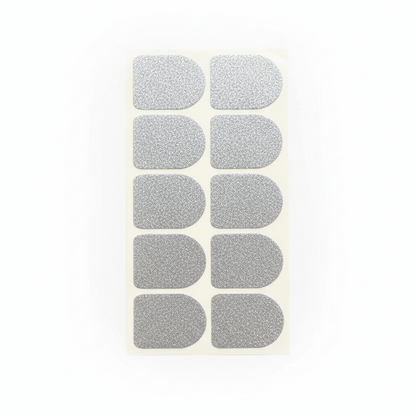 Omnipod Glitterstickers i silverfärg för att dekorera och skydda insulinpumpen, designad för personlig stil och skydd.